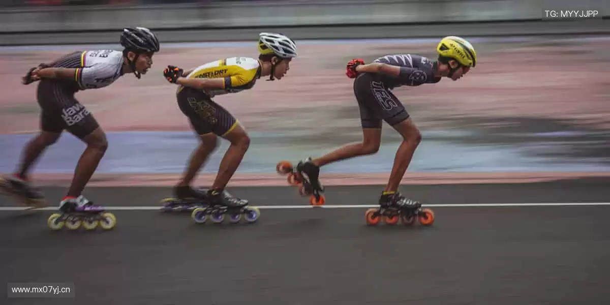 🎁 热爱永不缺席!官方正品周边,把偶像的力量穿在身上,握在手里!